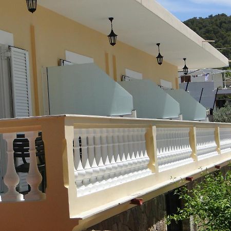 Chrysanthe'S Apartments No2 Poros Town Exterior foto