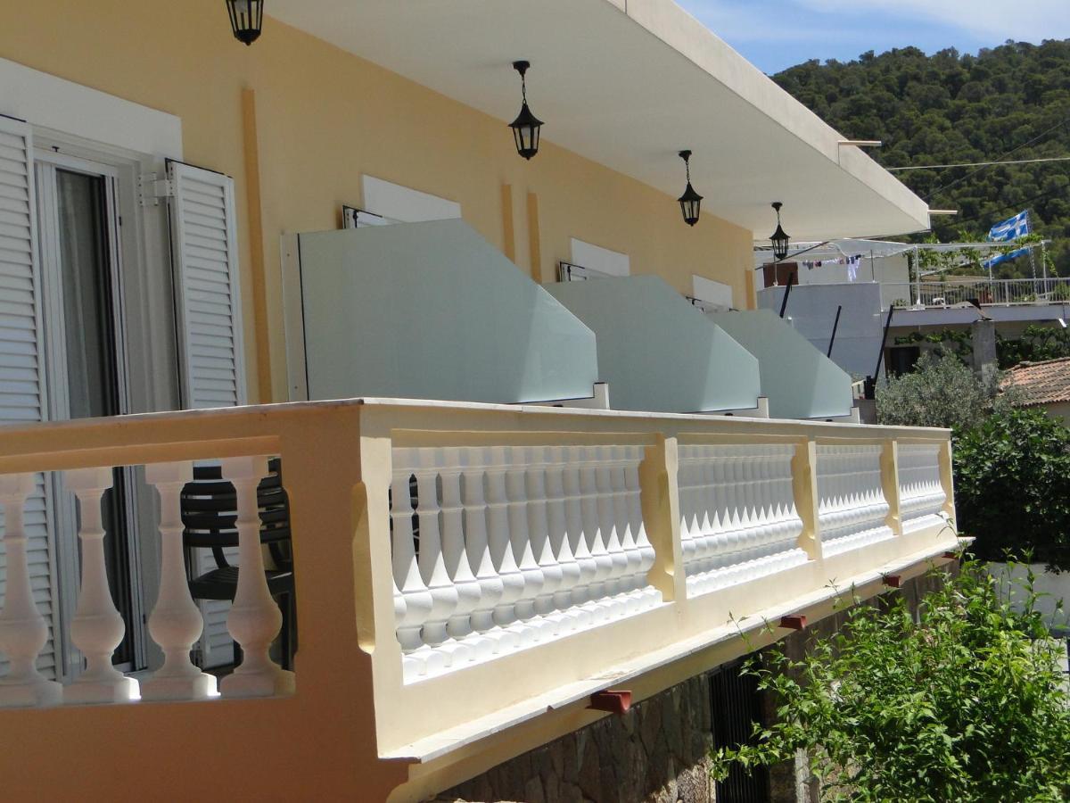 Chrysanthe'S Apartments No2 Poros Town Exterior foto